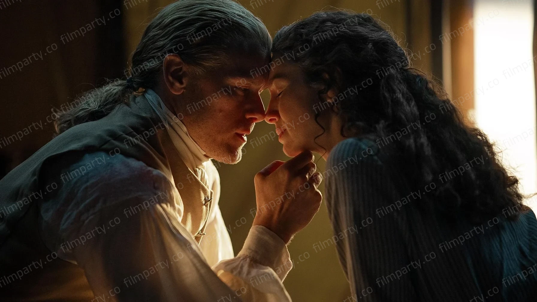 پوستر سریال بیگانه (Outlander 2014) - تماشای آنلاین و دانلود از فیلم پارتی