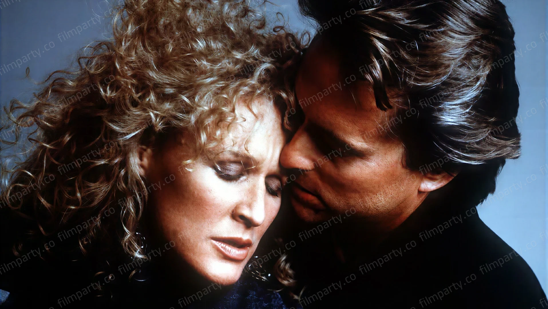 پوستر فیلم جاذبهٔ مرگبار (Fatal Attraction 1987) - تماشای آنلاین و دانلود از فیلم پارتی
