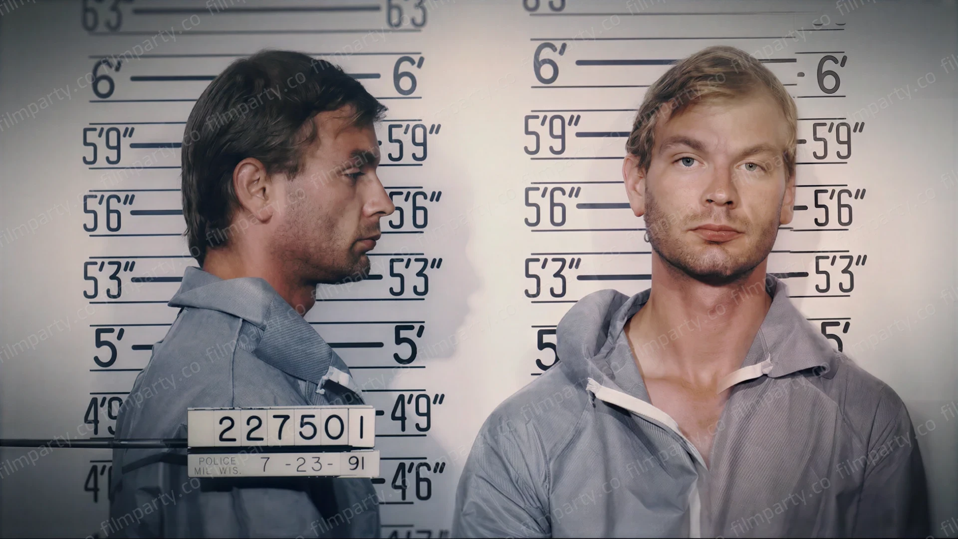 پوستر سریال نوارهای جفری دامر (Conversations with a Killer: The Jeffrey Dahmer Tapes 2022) - تماشای آنلاین و دانلود از فیلم پارتی