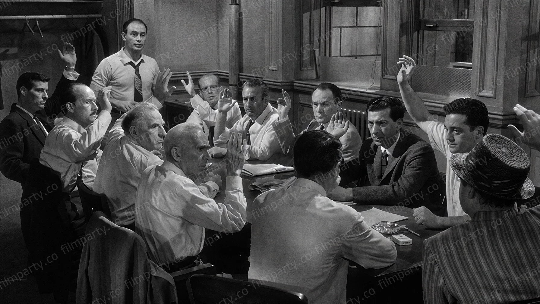 پوستر فیلم ۱۲ مرد خشمگین (12 Angry Men 1957) - تماشای آنلاین و دانلود از فیلم پارتی