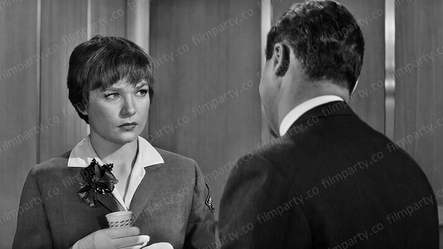 پوستر فیلم آپارتمان (The Apartment 1960) - تماشای آنلاین و دانلود از فیلم پارتی